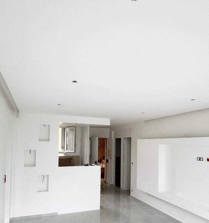 Embellissez vos murs et plafonds.